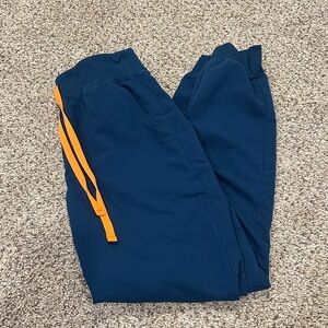 Figs high rise small scrub pants